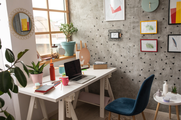 office essentials for working moms